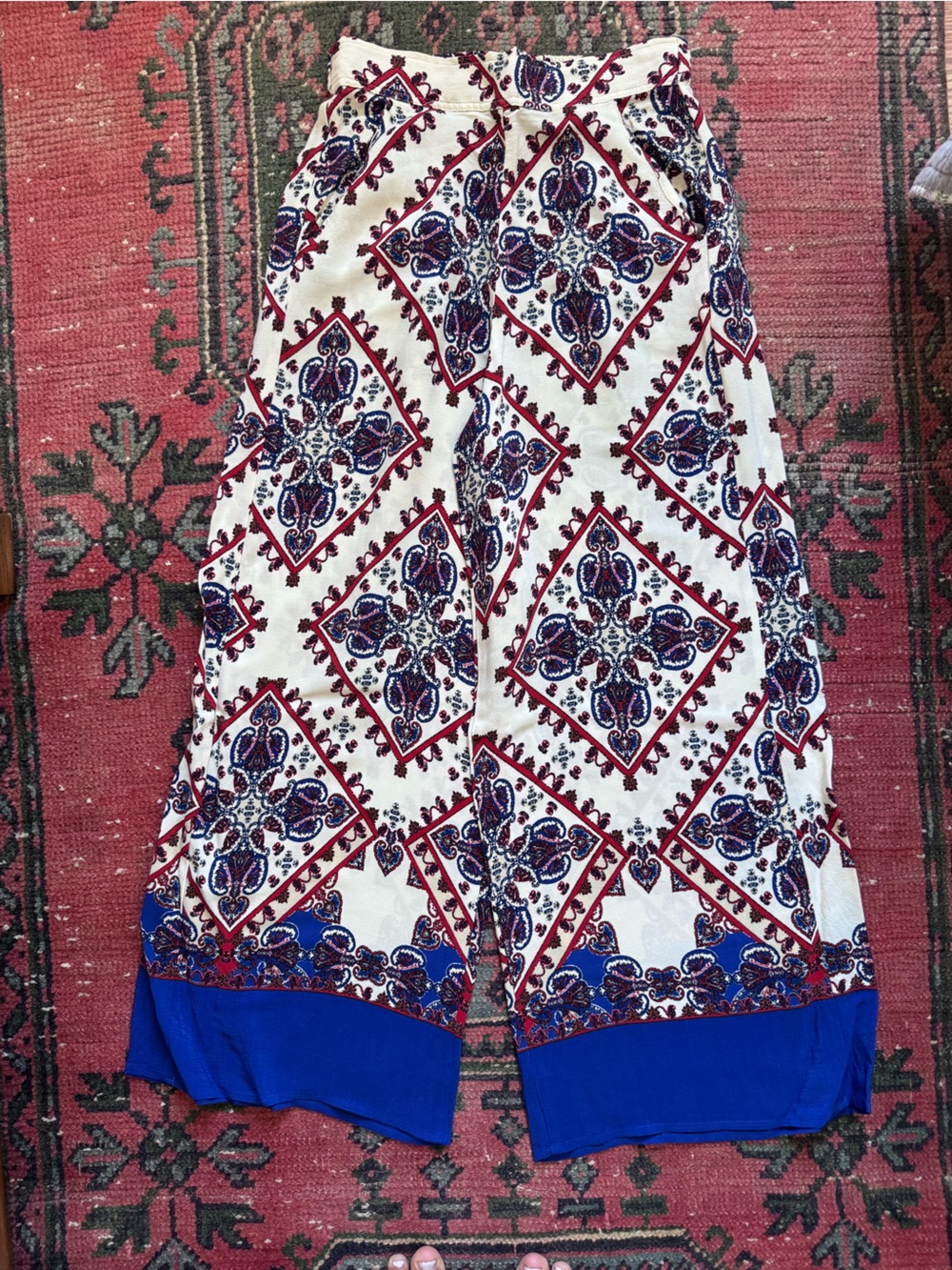 Zara Trafaluc Boho Wide-Leg Printed Pull On Pants in White and Blue. Small